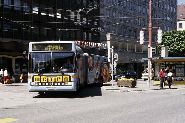 TRN La Chaux-de-Fonds Rue Lépold-Robert - 2002-05-31 TRN La Chaux-de-Fonds Rue Lépold-Robert - 2002-05-31