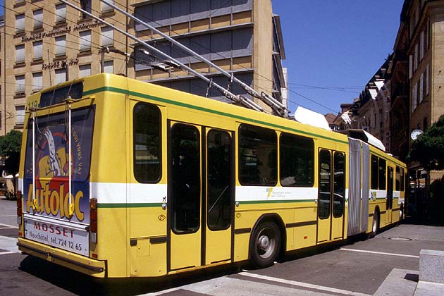 TN La gare - TN Place Pury - 2002-07-27 height= TN Place Pury - 2002-07-27